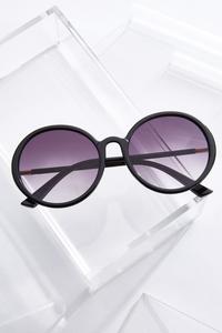 Classic Black Round Sunglasses