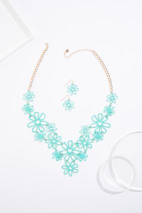  Cato Fashions | Cato Medallion Pendant Chain Necklace