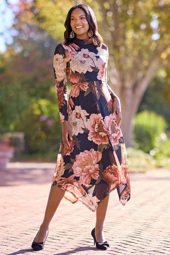 【新品】25ss　Embroidered Cuffs A-Line Dress EMBROIDERED CUFFS A-LINE DRESS – MIDWEST ONLINE STORE