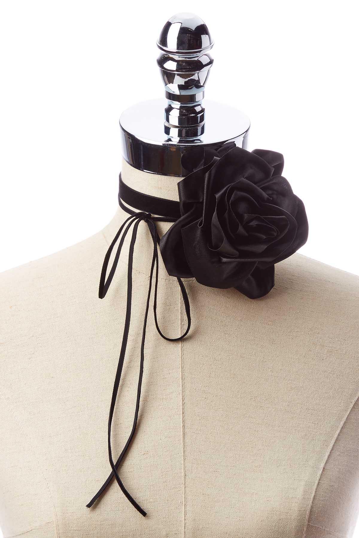 Cato Fashions  Cato Fabric Flower Choker Necklace