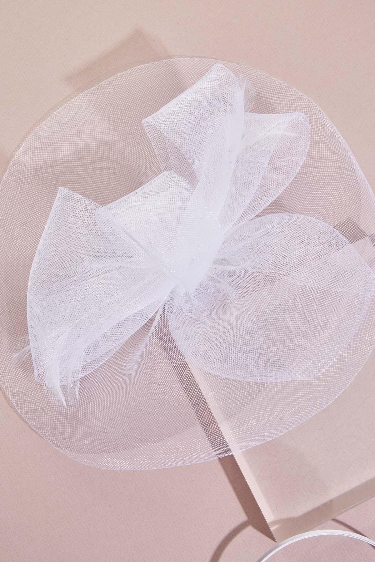  Cato Fashions | Cato Bright White Mesh Bow Fascinator