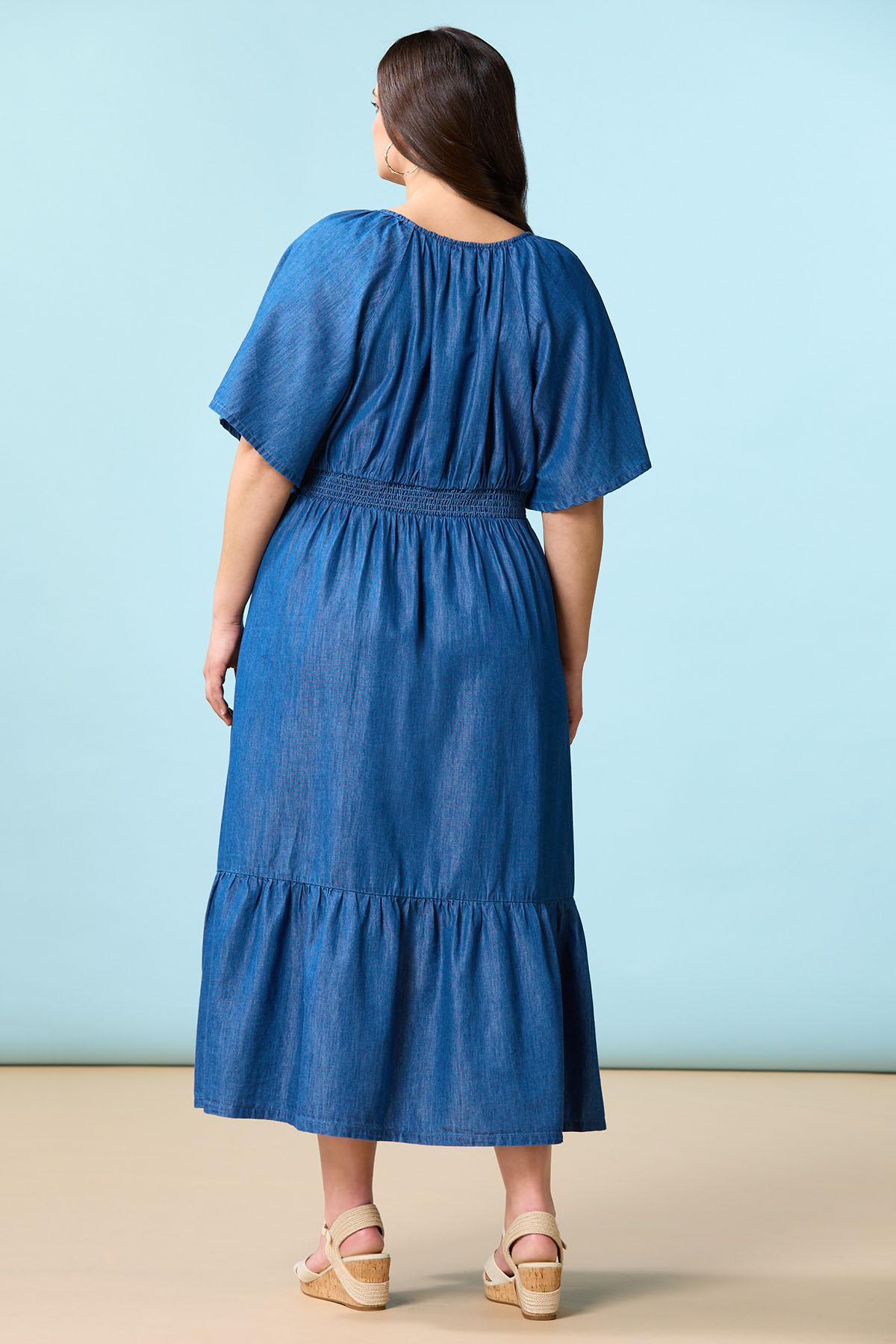Plus Size Button Front Chambray Dress - BLUE